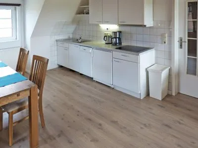Küche in der Ferienwohnung Bi a Maln in Nebel auf Amrum Haus Nordlicht Ferienwohnung *Bi a Maln*