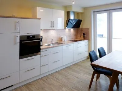 Küche der Ferienwohnung Weiße Düne 6 in Wittdün auf Amrum Haus *Weiße Düne* Ferienwohnung *Weiße Düne 6*