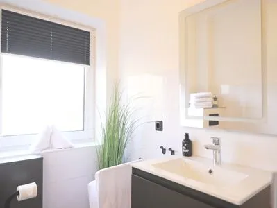 Badezimmer Kirchenweg 15b, EG