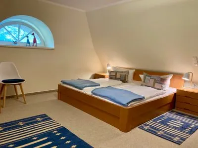 Schlafzimmer mit Doppelbett Achtern Diek Achtern Diek 12b - Wohnung 5