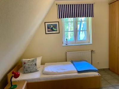Schlafzimmer mit Einzelbetten Achtern Diek Achtern Diek 12b - Wohnung 5