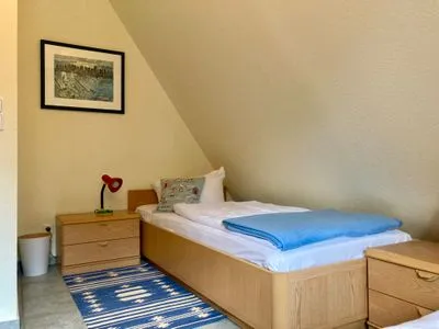 Schlafzimmer mit Einzelbetten Achtern Diek Achtern Diek 12b - Wohnung 5