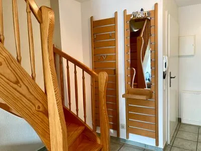 Garderobe und Treppe ins Obergeschoss Achtern Diek Achtern Diek 12b - Wohnung 5