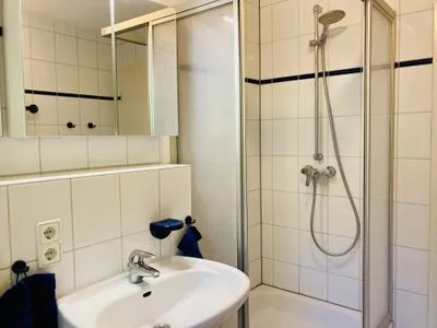 Badezimmer mit Dusche Achtern Diek Achtern Diek 12b - Wohnung 5