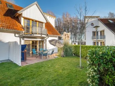 Terrasse mit Strandkorb Ferienpark Freesenbruch Wohnung 2.1 - Möwennest