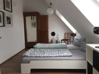 Schlafzimmer Apartment Gartenblick 7c mit überdachtem Balkon