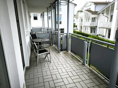Balkon lichtdurchflutete Ferienwohnung mit großem Balkon