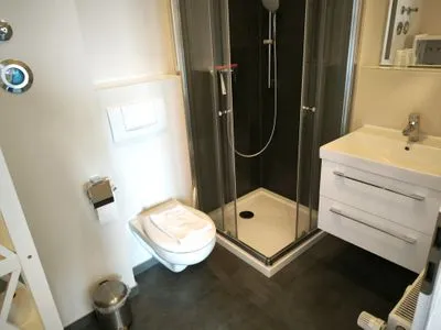 Badezimmer lichtdurchflutete Ferienwohnung mit großem Balkon