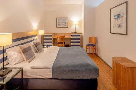 Ferienwohnung Albatros Aparthotel Zingst - Schlafzimmer  Albatros