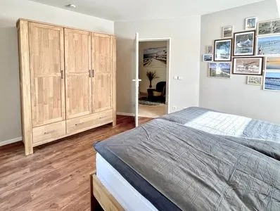 Schlafzimmer mit Doppelbett Parkresidenz am Hafen Wohnung HF 12 - "Luftsnapper´s"