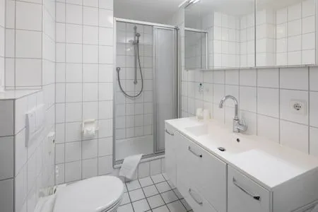 Badezimmer 206 Kleine Woge