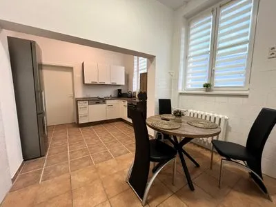 Küche / Küchenzeile MonteurWohnung Oskar06
