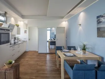 Strandburg "Azurblau" 01.c-1 Strandburg "Azurblau" 01.c