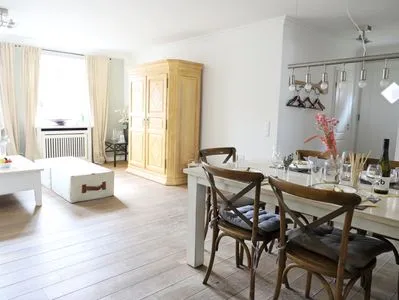 Wohnzimmer Bundiswung 7, Whg.1, GB7