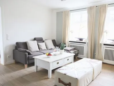 Wohnzimmer Bundiswung 7, Whg.1, GB7