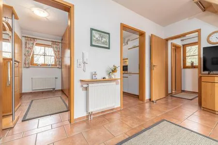 Blick in den Eingangsbereich Ferienpark Freesenbruch Wohnung 3.4 - Zum Zeesenboot