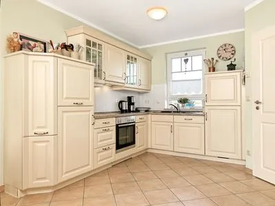 Küche / Küchenzeile Doppelhäuser Timmendorf Strand Haus Ruh di ut