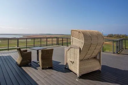 Ferienwohnung Sommersuite Ostseebad Wustrow ZweiWasser Alte Seefahrtschule Dachterrasse für Sonnenstunden  Sommersuite