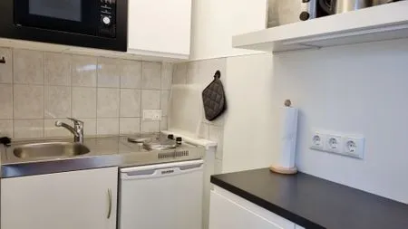 Küche / Küchenzeile Ferienwohnung "Achtern Diek 1" 1. Reihe an der Ostseeküste