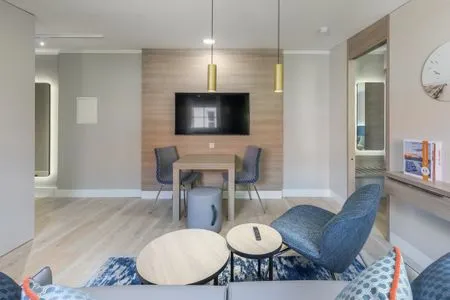 Ferienwohnung Hafendomicil MareMüritz Waren -  Wohnzimmer mit TV  Hafendomicil MareMüritz