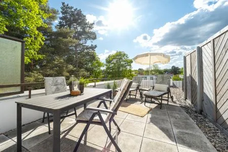 Balkon Sonnendeck - mit zwei Balkonen und Meerblick