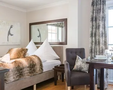 Wohnzimmer Kampstr. 9, W7, GB3