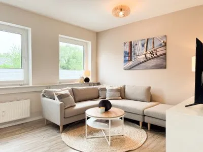 Wohnzimmer Ferienwohnung 'Borbystrand' in Eckernförde – Strandnah und familienfreundlich