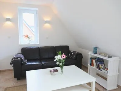 Wohnzimmer Haderslebener Str. 44, DG