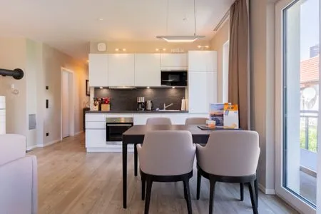 Ferienwohnung Seesinn Wustrow Küche mit Esstisch  Seesinn