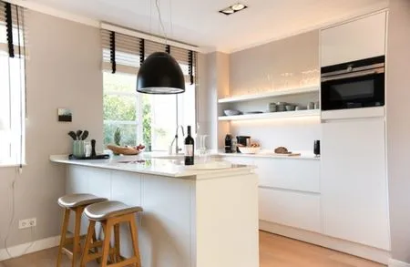 Küche / Küchenzeile List Lounge