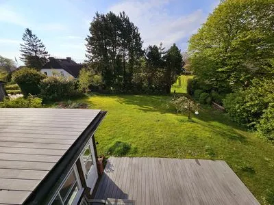 Genießen Sie entspannte Stunden auf der Terrasse mit Gartenblick! Haus Horizont