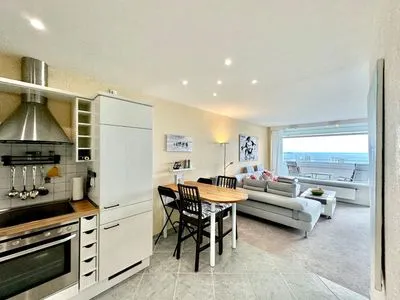 Moderne Küche mit Essbereich Panoramic Sierksdorf Bayview