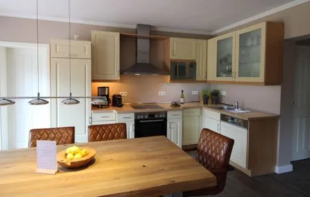 Küche / Küchenzeile Küstenglück – Urlaub mit Garten, Kamin & Komfort