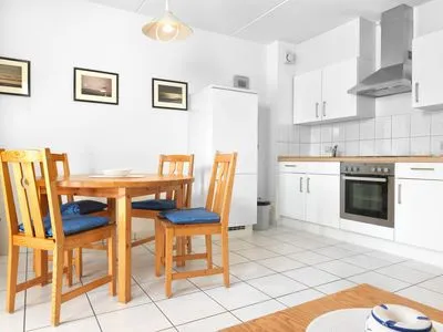 Küche / Küchenzeile Buchenweg Whg.24, Friese, EG re