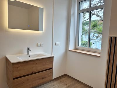 Hafenmeister Malte – Entspannt wohnen mit Balkon und Hafenflair