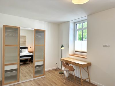 Hafenmeister Malte – Entspannt wohnen mit Balkon und Hafenflair