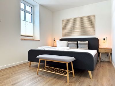 Hafenmeister Malte – Entspannt wohnen mit Balkon und Hafenflair