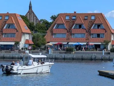 Hauptansicht Fewo "An de Waterkant" - Leuchtturmblick, Balkon