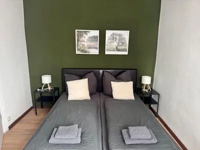 Schlafzimmer Einfaches Appartement "Nicky" in Halle mit 2 Zimmern