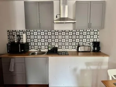 Küche / Küchenzeile Gemütliches Appartement "Ilse" an der Goitzsche mit Stellplatz