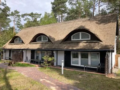  Inselglück unter Reet 100 m zum Strand - (Haus 3)