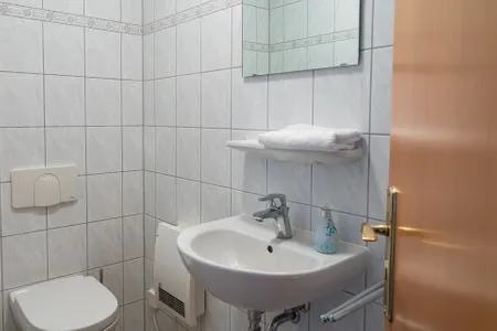 Gäste-WC im Obergeschoss Am Deich Am Deich Haus 32
