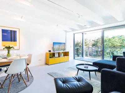 Wohn- und Essbereich FeWo Strandhafer in PRORA - 4.33