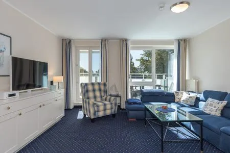 Apartment am Kurstrand Zingst - Blick in den gesamten Wohnbereich  Apartment am Kurstrand