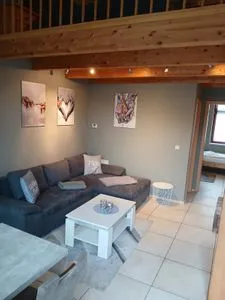 Wohnzimmer FeWo "Moin" nahe Malchower See