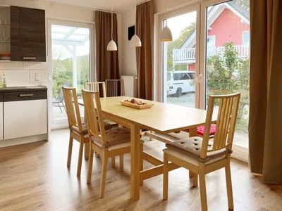 "Strandhaus" Unter den Kiefern 101-2 "Strandhaus" Unter den Kiefern 101