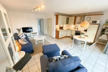 Wohnzimmer (OST8) Ferienwohnung "Lörper 2"