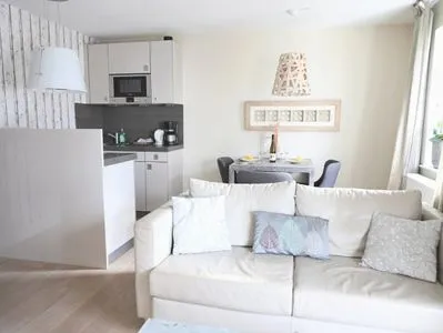 Wohnzimmer Berthin-Bleeg-Str. 1, W4, Esprit 3