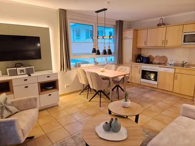 Essbereich mit Küchenzeile Residenz am Strand Wohnung 4-61