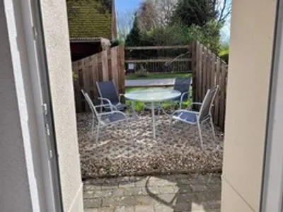  geraümige Wohnung im Grünen